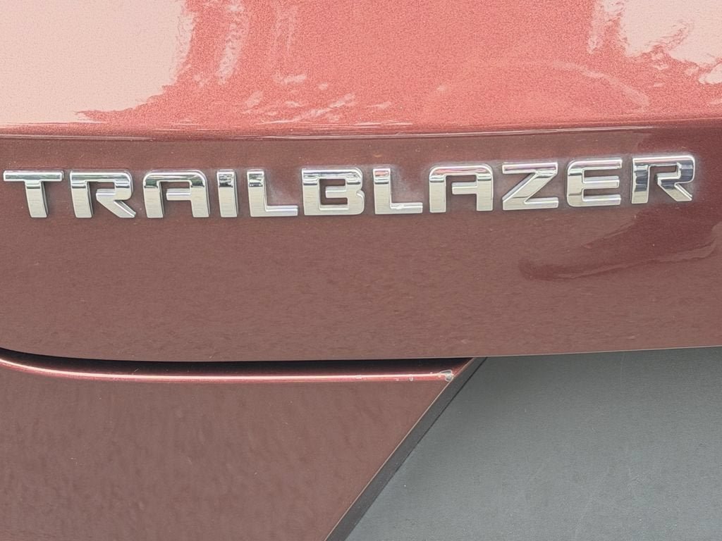 Used 2022 Chevrolet TrailBlazer LT w/ Convenience Package FWD image 35