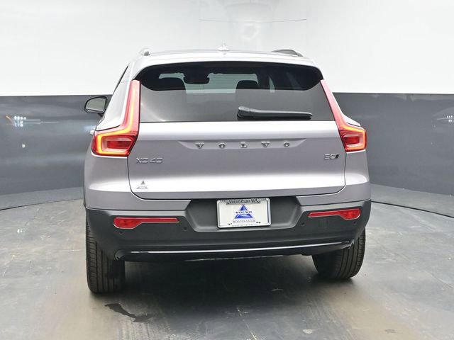 New 2026 Volvo XC40 B5 Plus w/ Protection Package Premier image 7