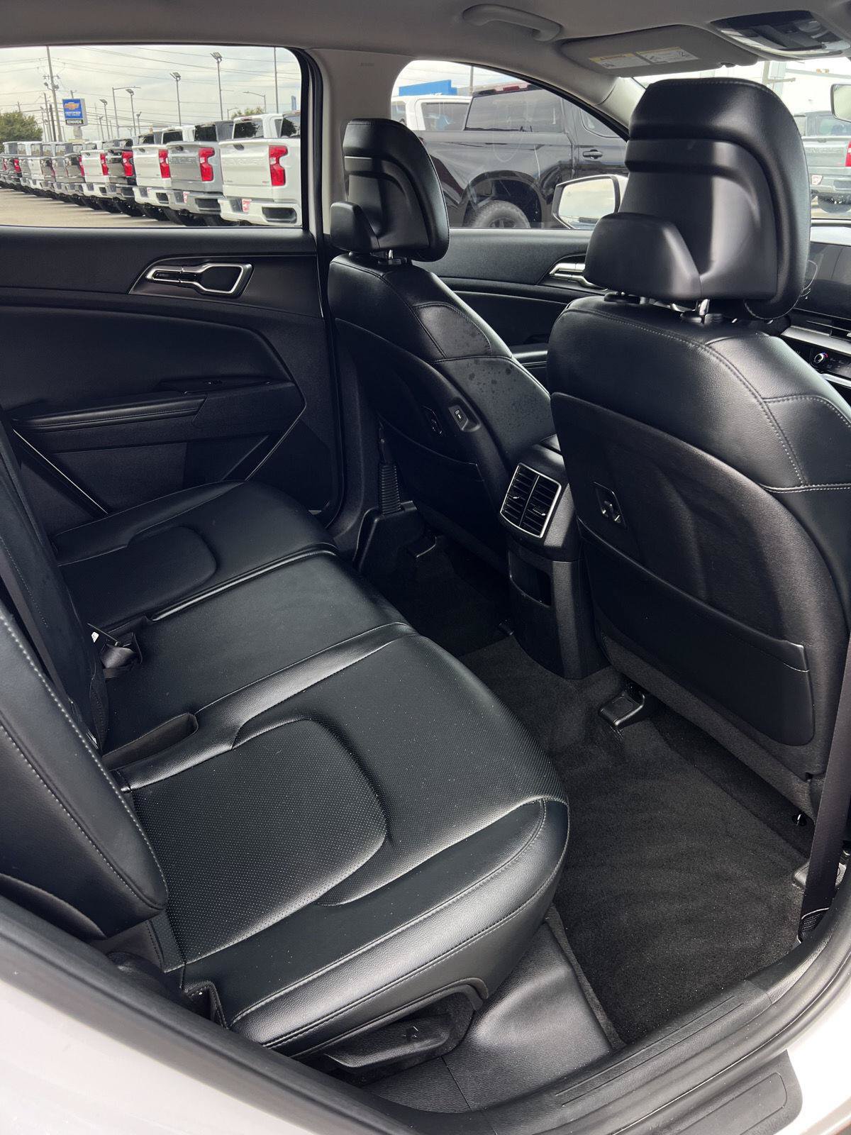 Used 2023 Kia Sportage EX FWD image 37