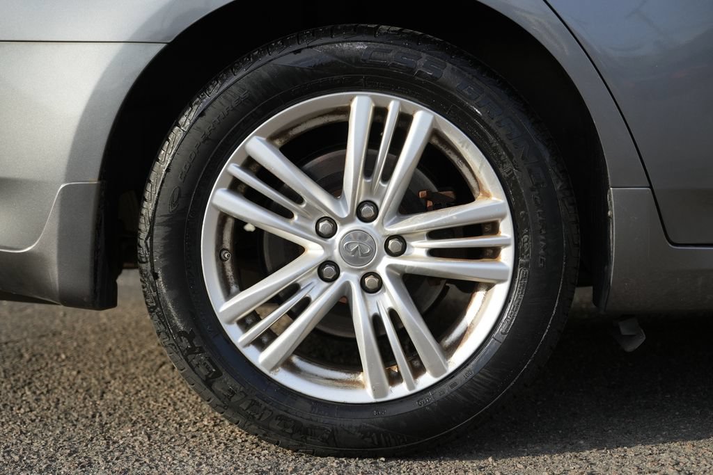 Used 2015 INFINITI Q40 AWD w/ Navigation Package image 9
