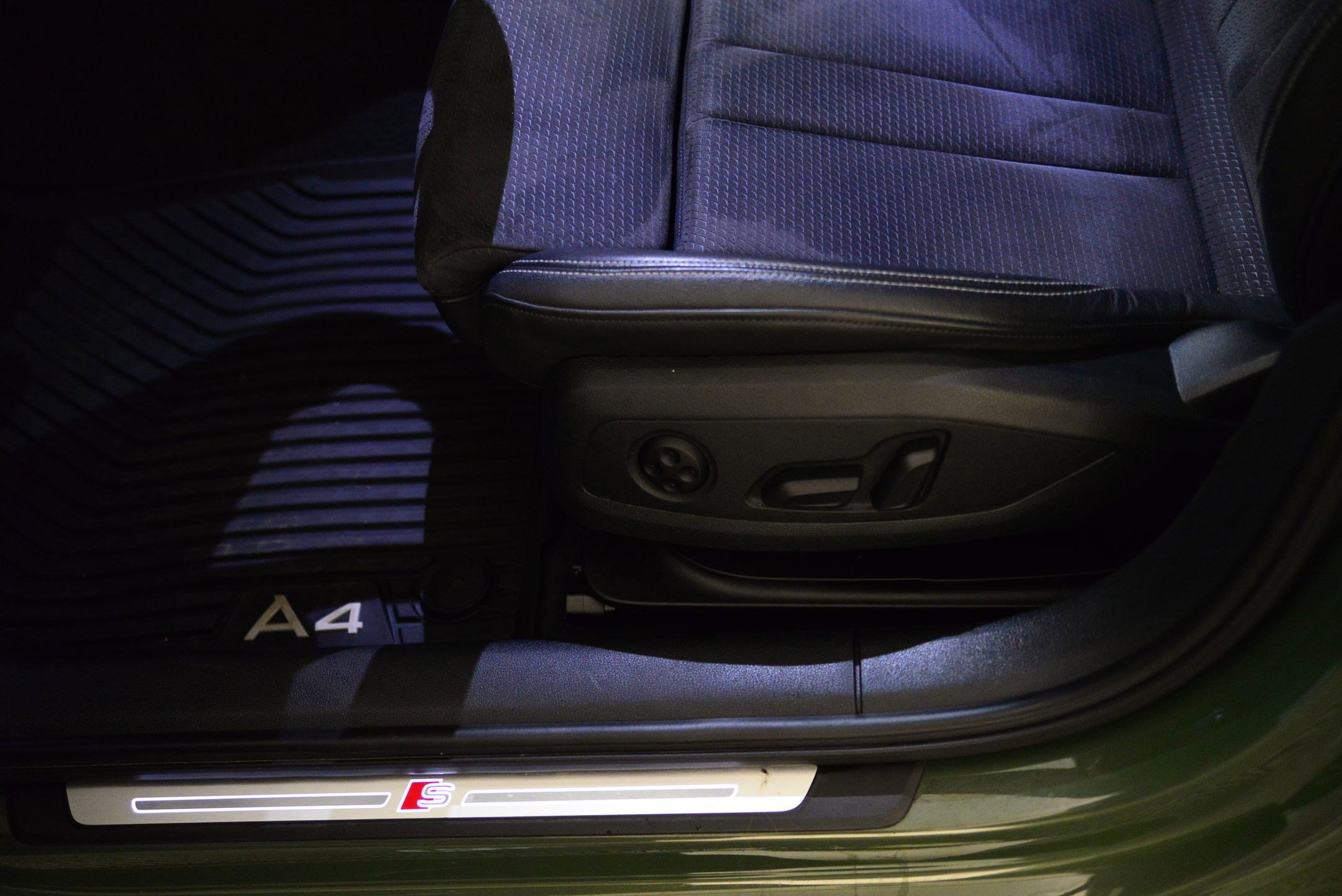 Used 2023 Audi A4 2.0T Premium Plus w/ Premium Plus Package image 27