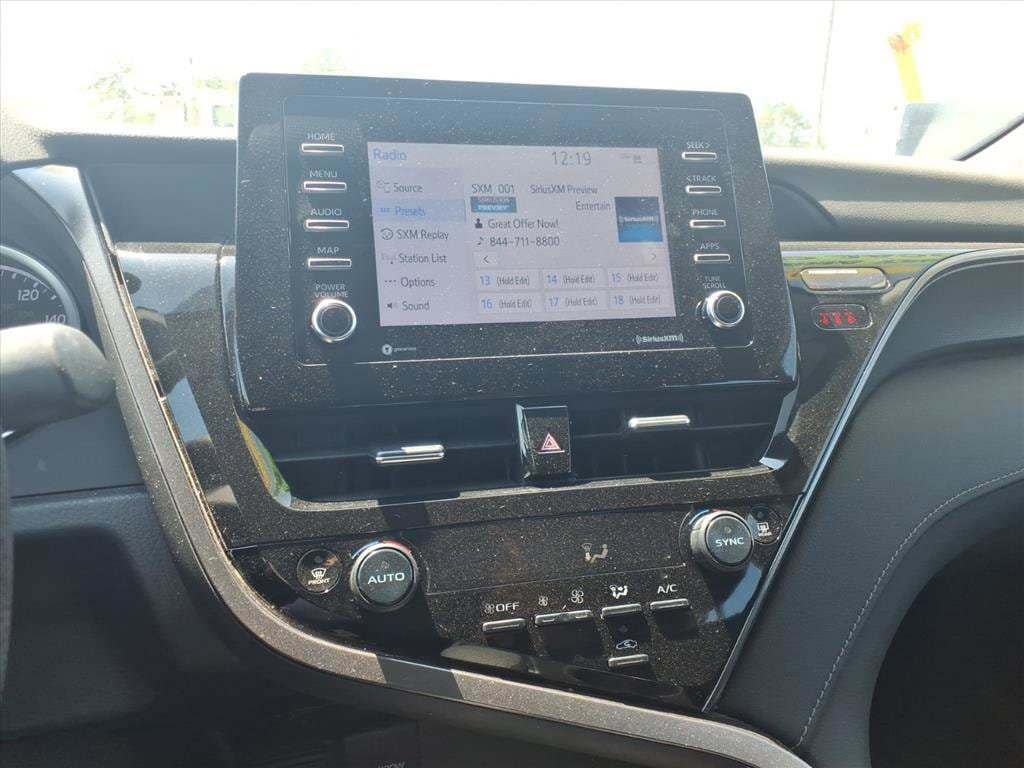 Used 2022 Toyota Camry LE FWD image 20