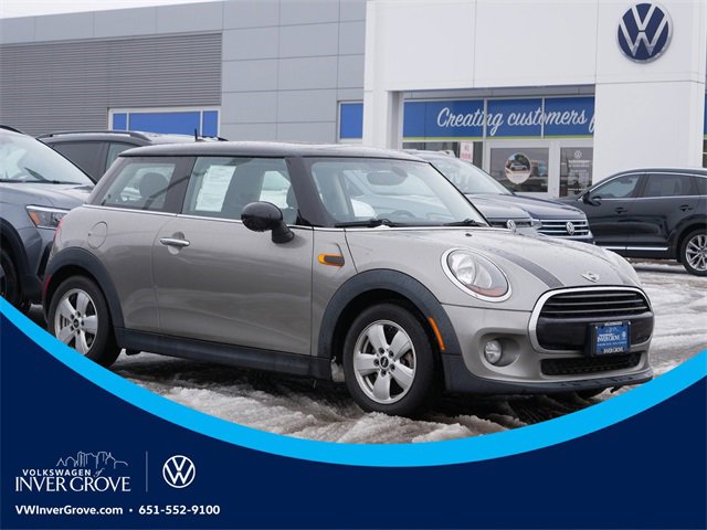 Used 2018 MINI Cooper 2-Door Hardtop w/ Cold Weather Package image 1