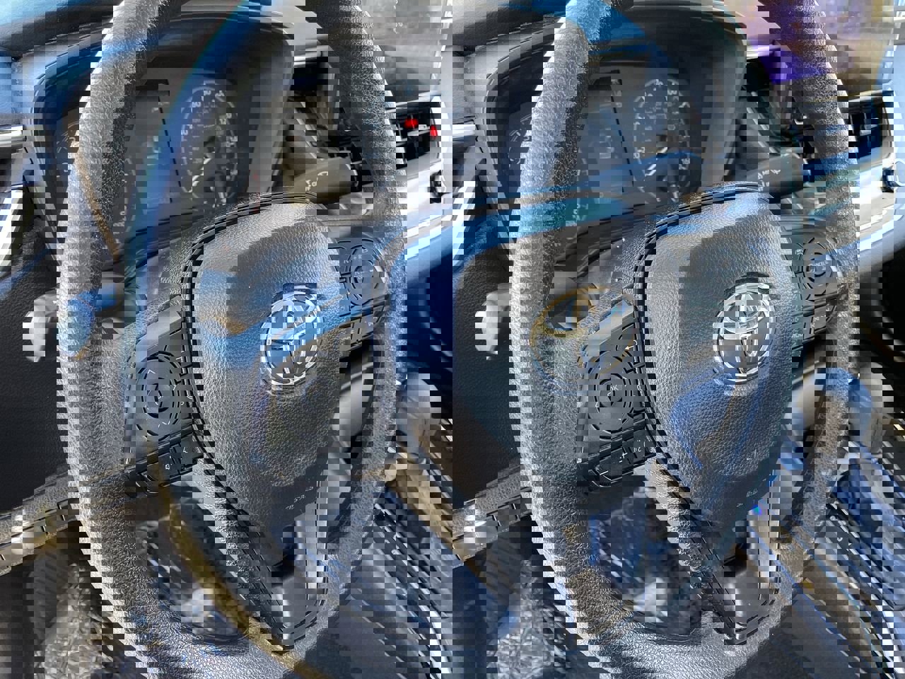 Used 2024 Toyota Corolla LE image 12