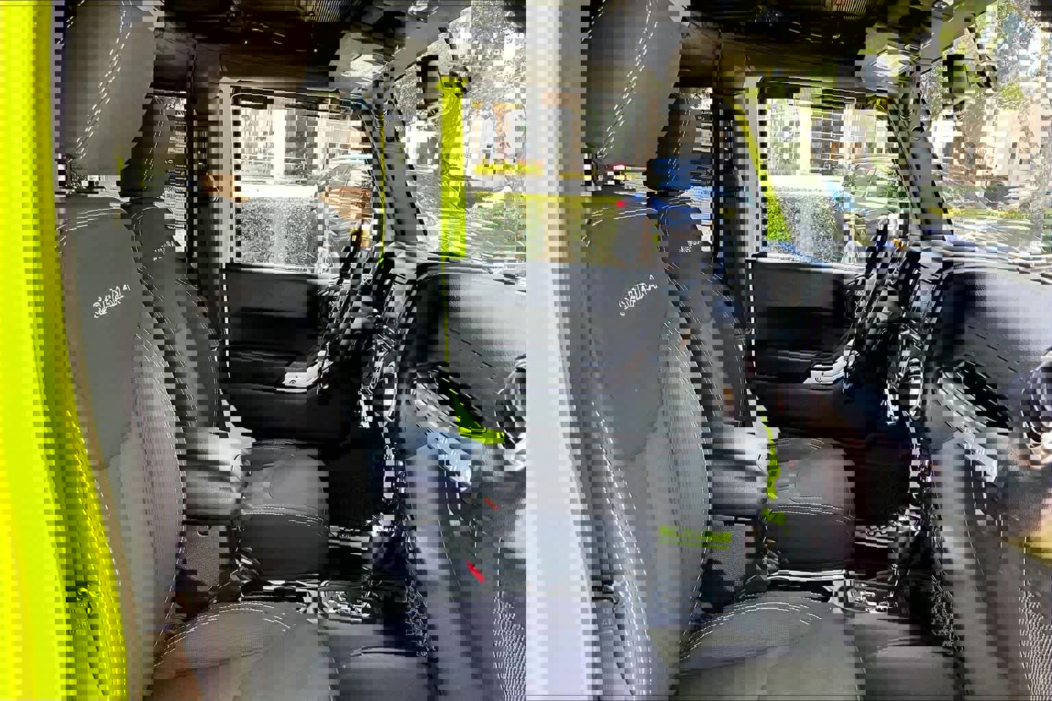 Used 2016 Jeep Wrangler Unlimited Sahara w/ Max Tow Package image 9