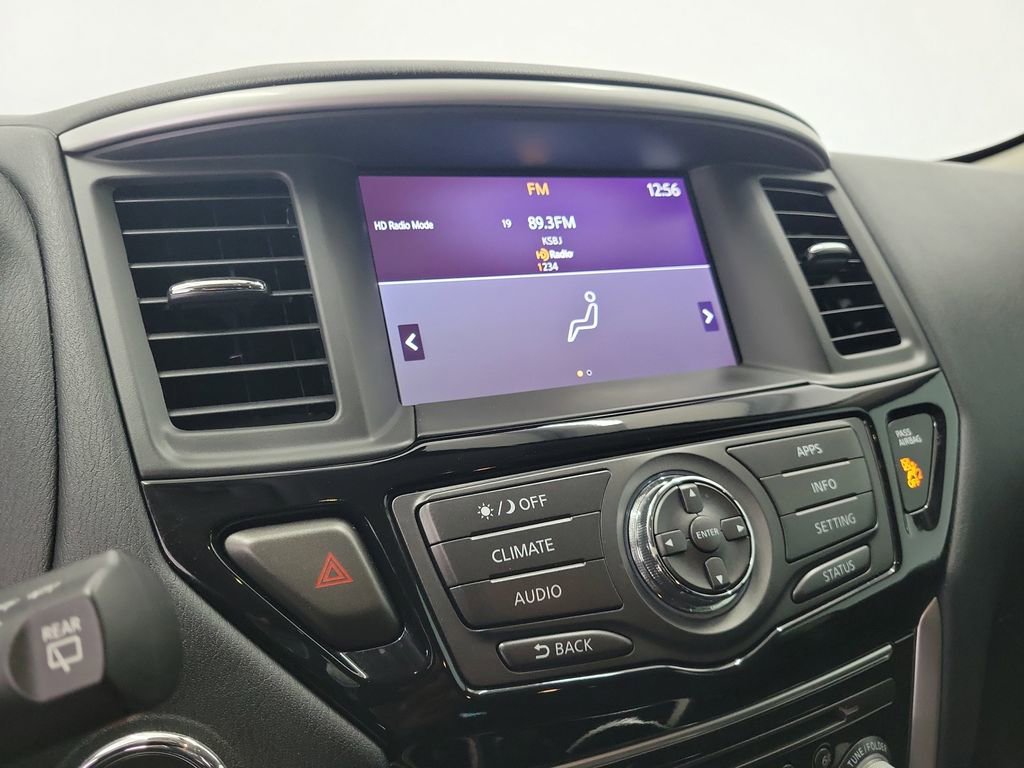 Used 2020 Nissan Pathfinder S image 27
