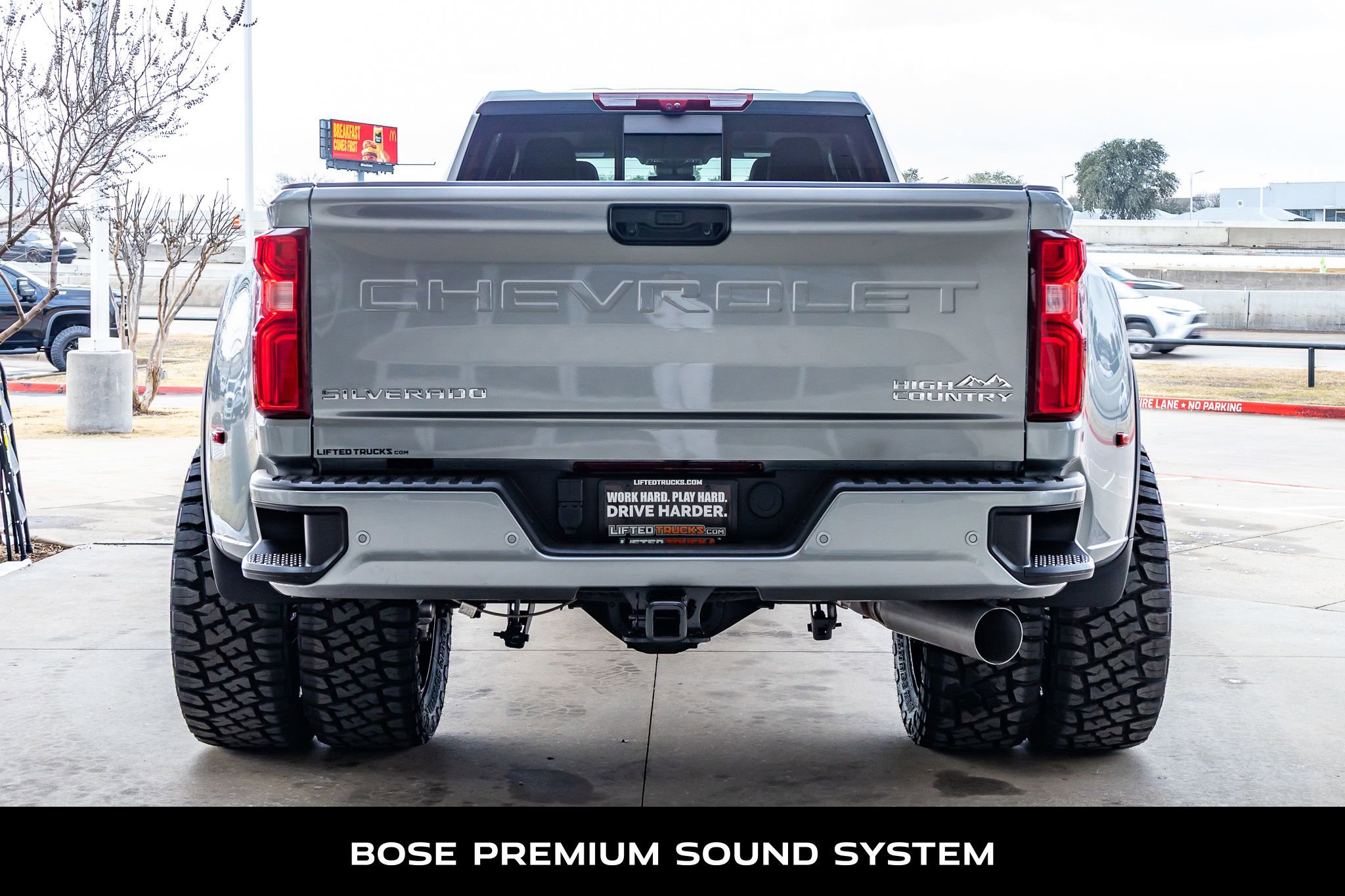 Used 2024 Chevrolet Silverado 3500 High Country w/ High Country Premium Package image 8