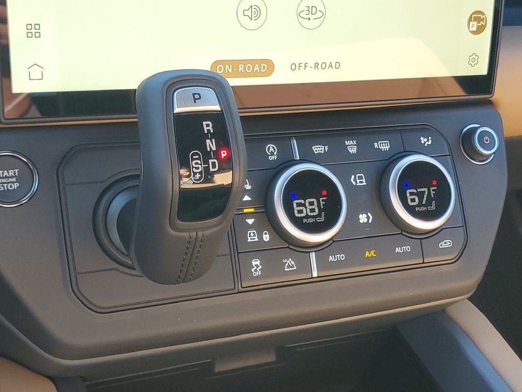 New 2026 Land Rover Defender 110 X-Dynamic SE AWD/4WD image 23