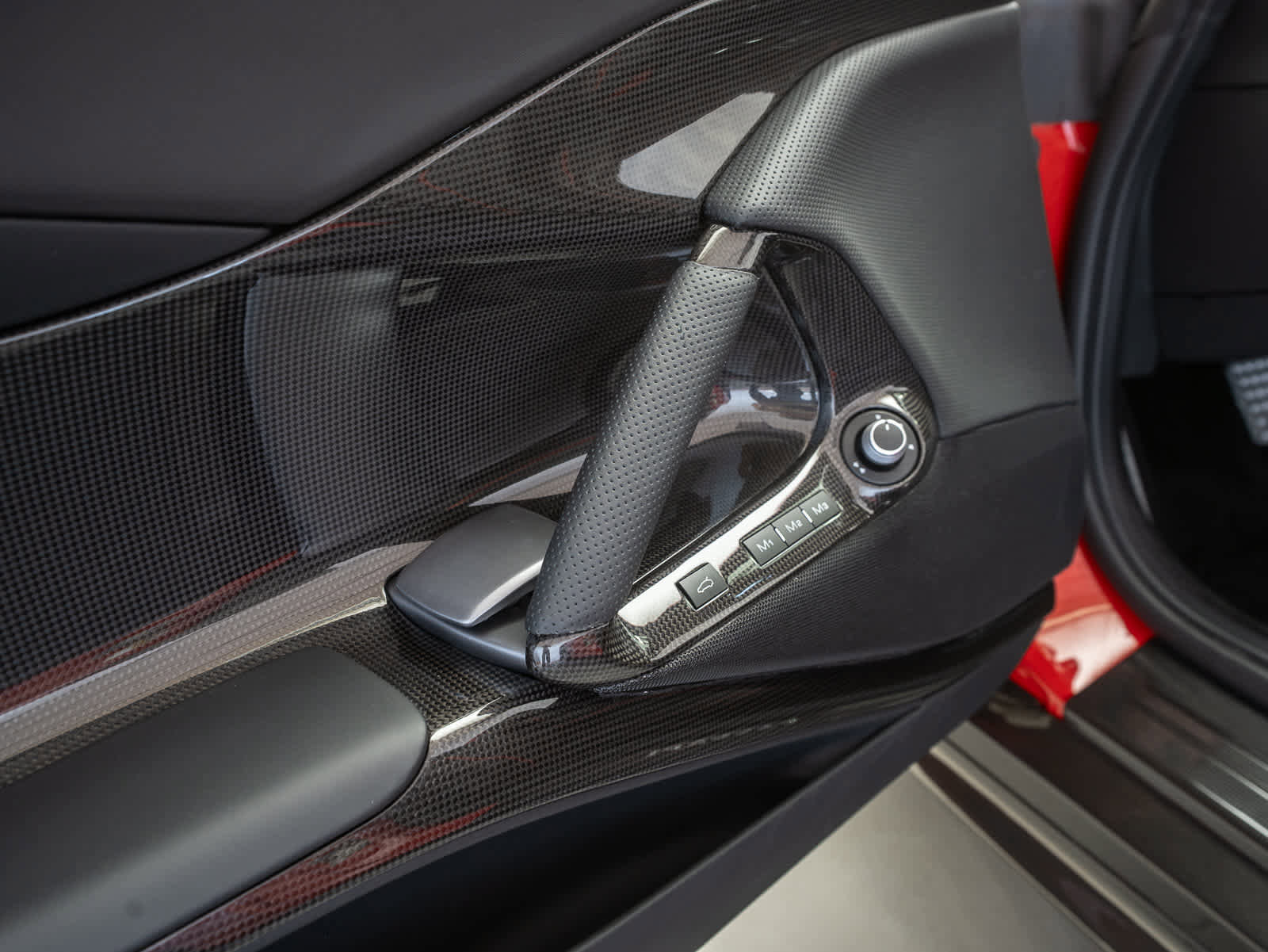 Used 2021 Ferrari 812 GTS image 16