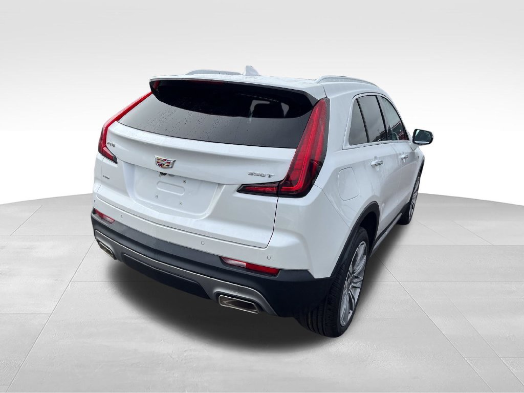 Used 2023 Cadillac XT4 Premium Luxury w/ Cold Weather Package AWD/4WD image 6