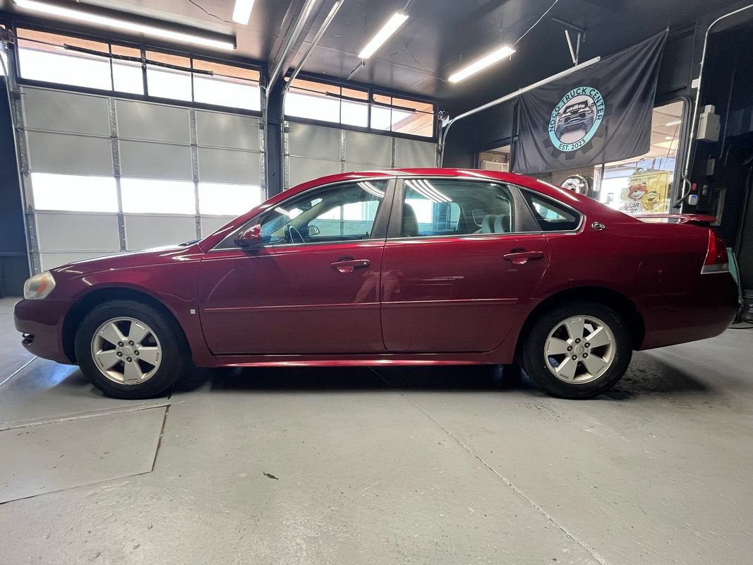 Used 2009 Chevrolet Impala LT FWD image 8