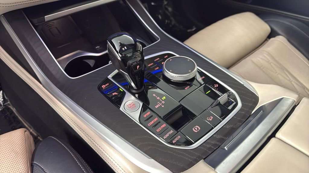 Used 2021 BMW X7 xDrive40i w/ M Sport Package image 14