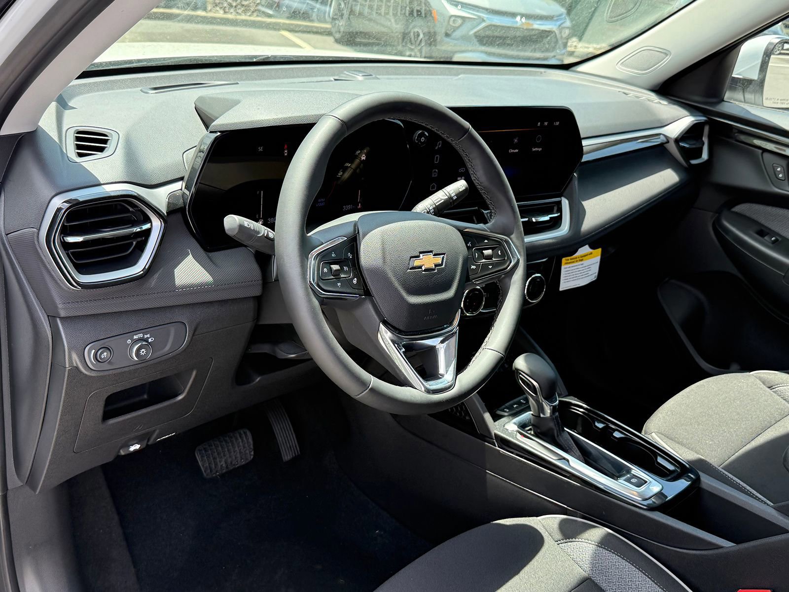 New 2026 Chevrolet TrailBlazer LT w/ Convenience Package AWD/4WD image 13