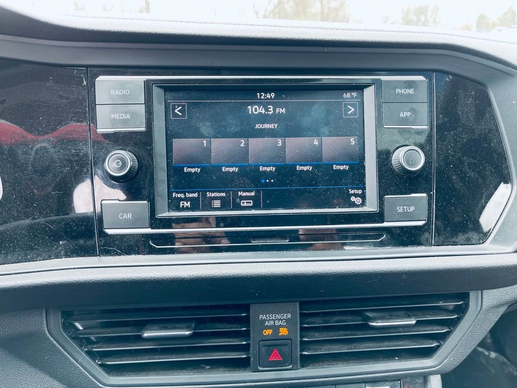 Used 2019 Volkswagen Jetta SE image 18