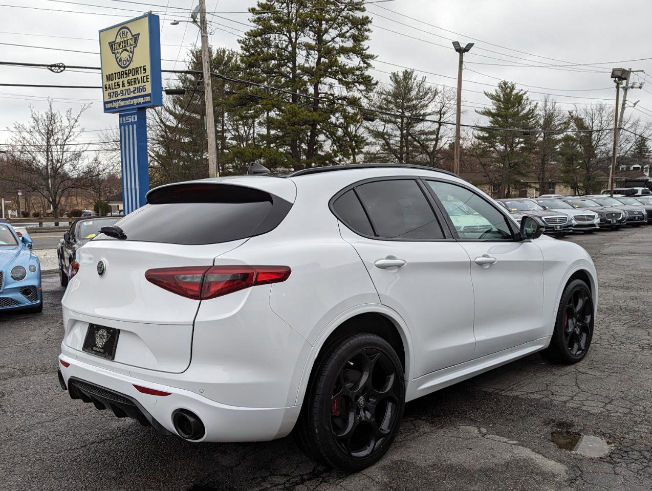 Used 2022 Alfa Romeo Stelvio Veloce image 7