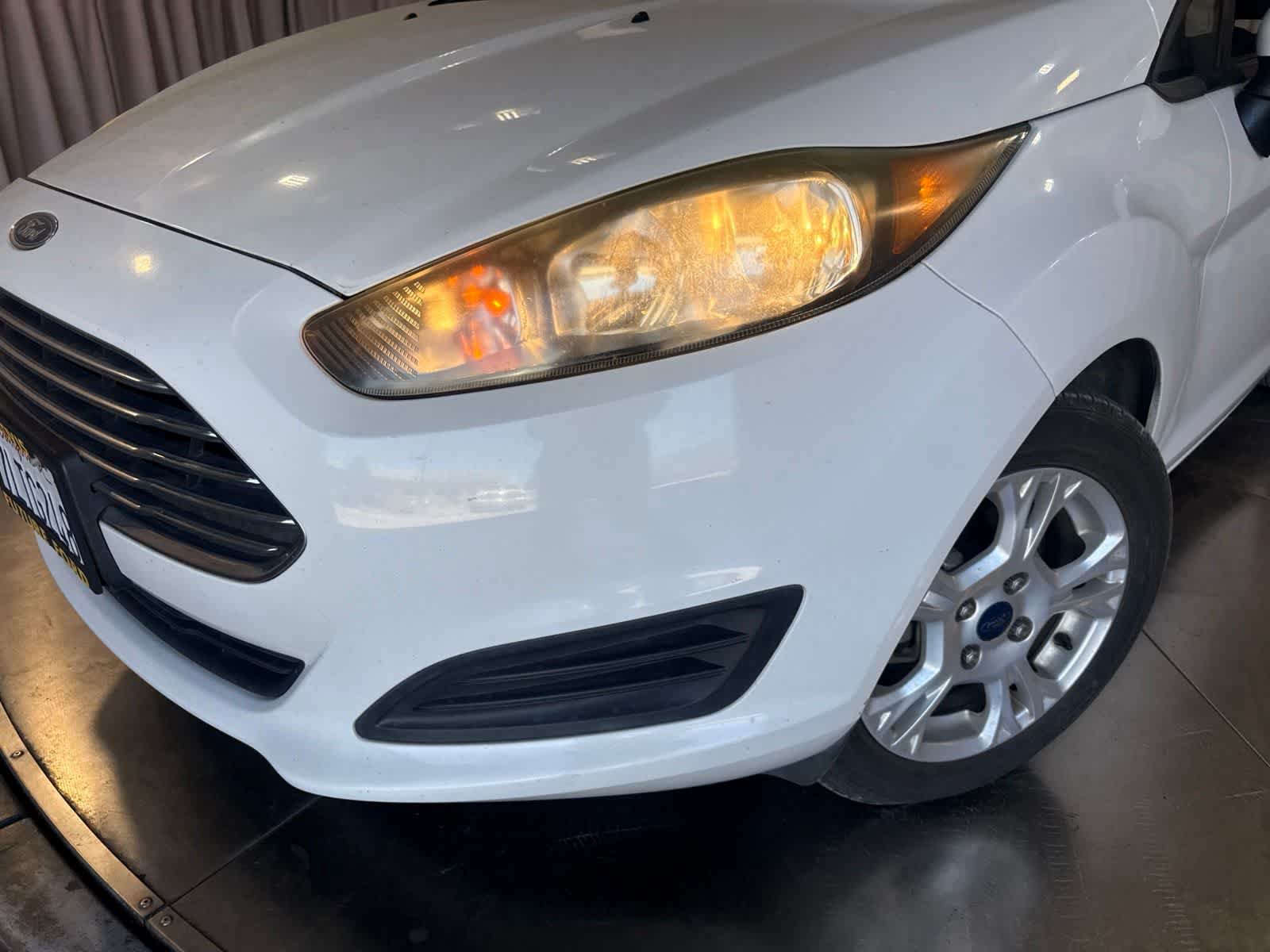 Used 2016 Ford Fiesta SE FWD image 8