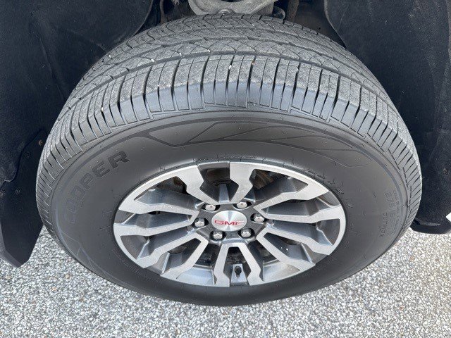 Certified 2023 GMC Sierra 1500 AT4 w/ AT4 Premium Package image 12