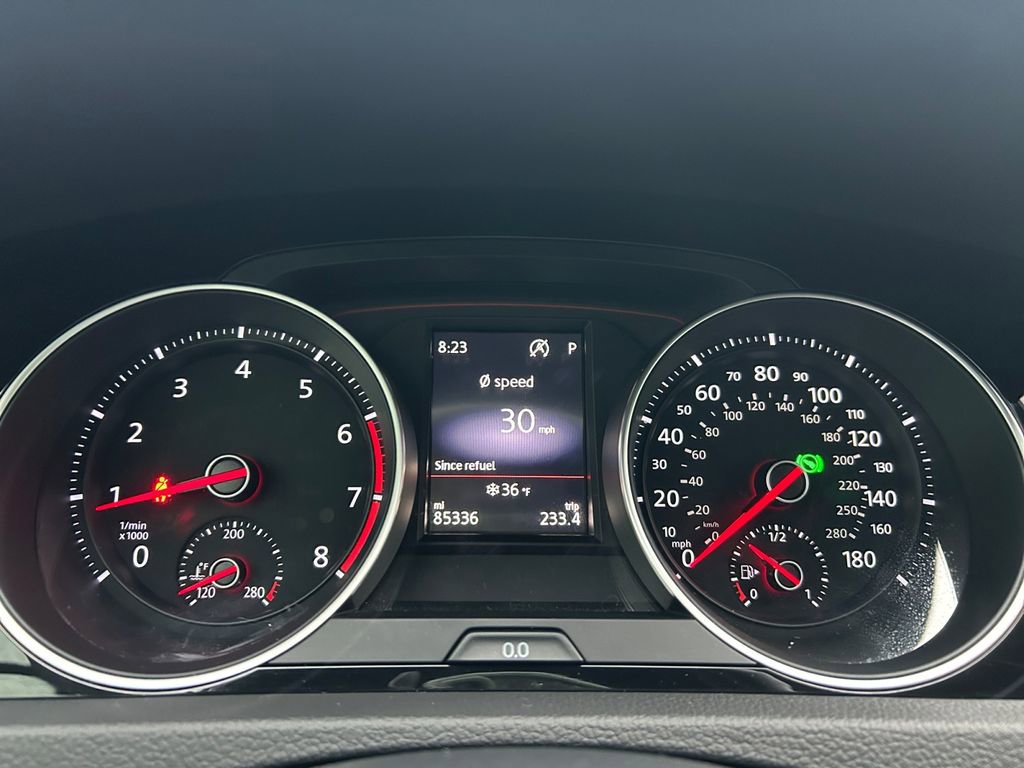 Used 2020 Volkswagen Golf 4-Door image 17