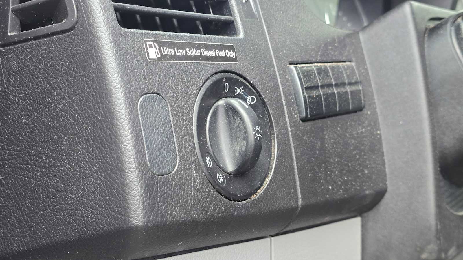 Used 2018 Mercedes-Benz Sprinter 2500 image 21