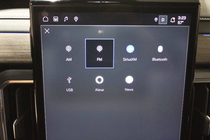 Used 2024 GMC Acadia Denali image 47