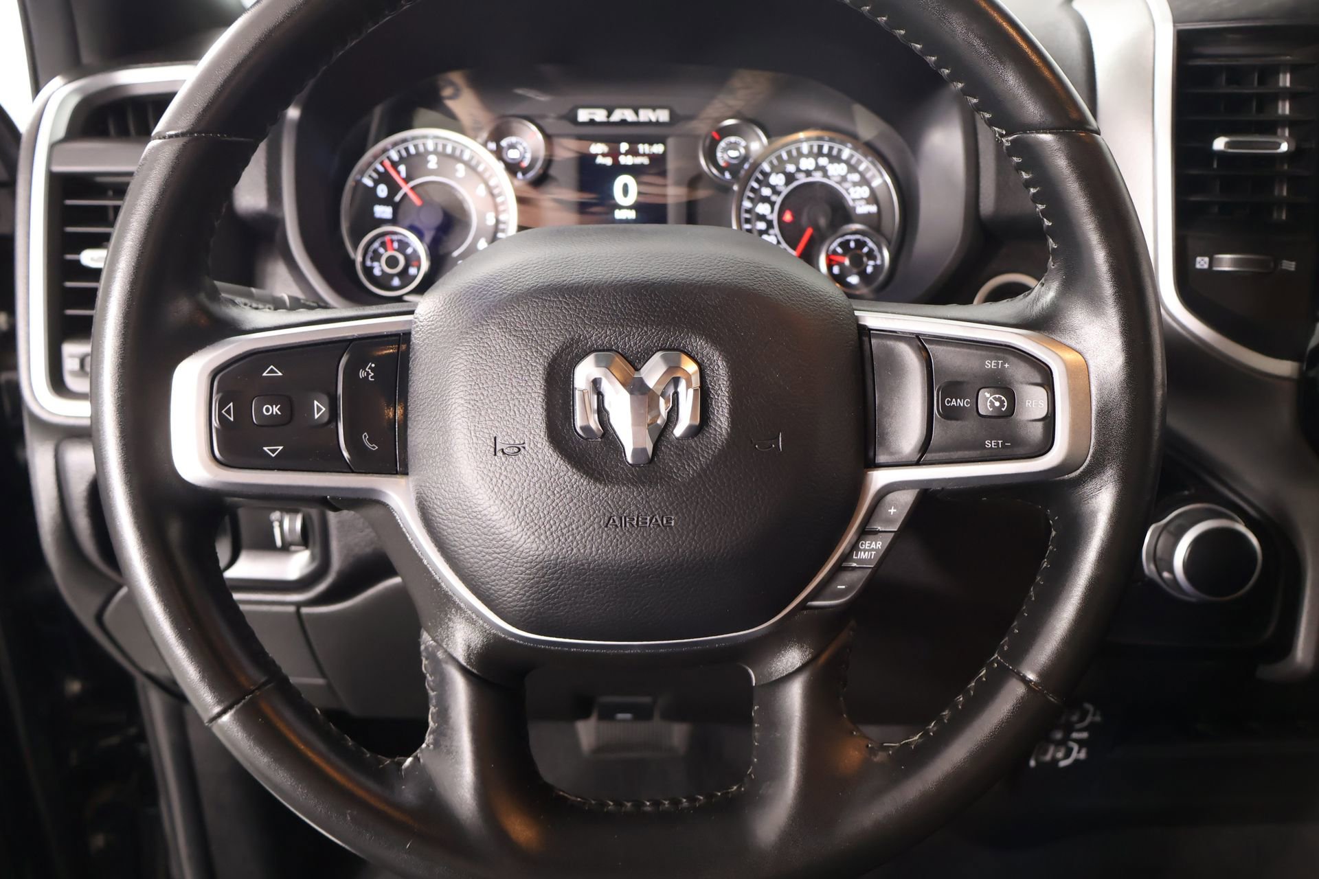 Used 2024 RAM 2500 Big Horn w/ Sport Appearance Package AWD/4WD image 3