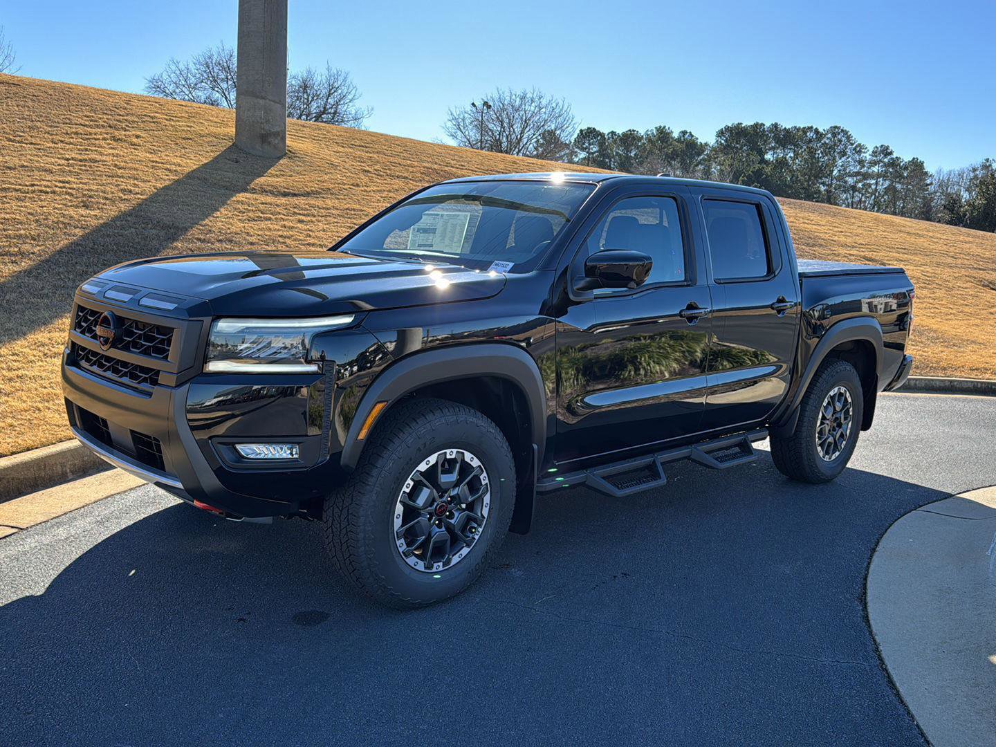 New 2026 Nissan Frontier PRO-4X w/ Pro Premium Package AWD/4WD image 1