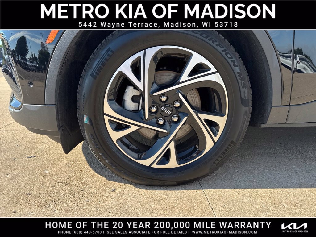 Used 2024 Lincoln Nautilus Premier w/ Equipment Group 102A AWD/4WD image 10