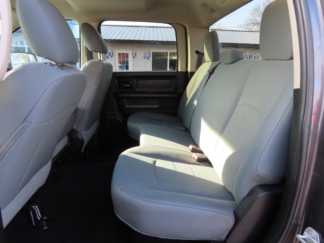 Used 2018 RAM 2500 Tradesman w/ Chrome Appearance Group image 40