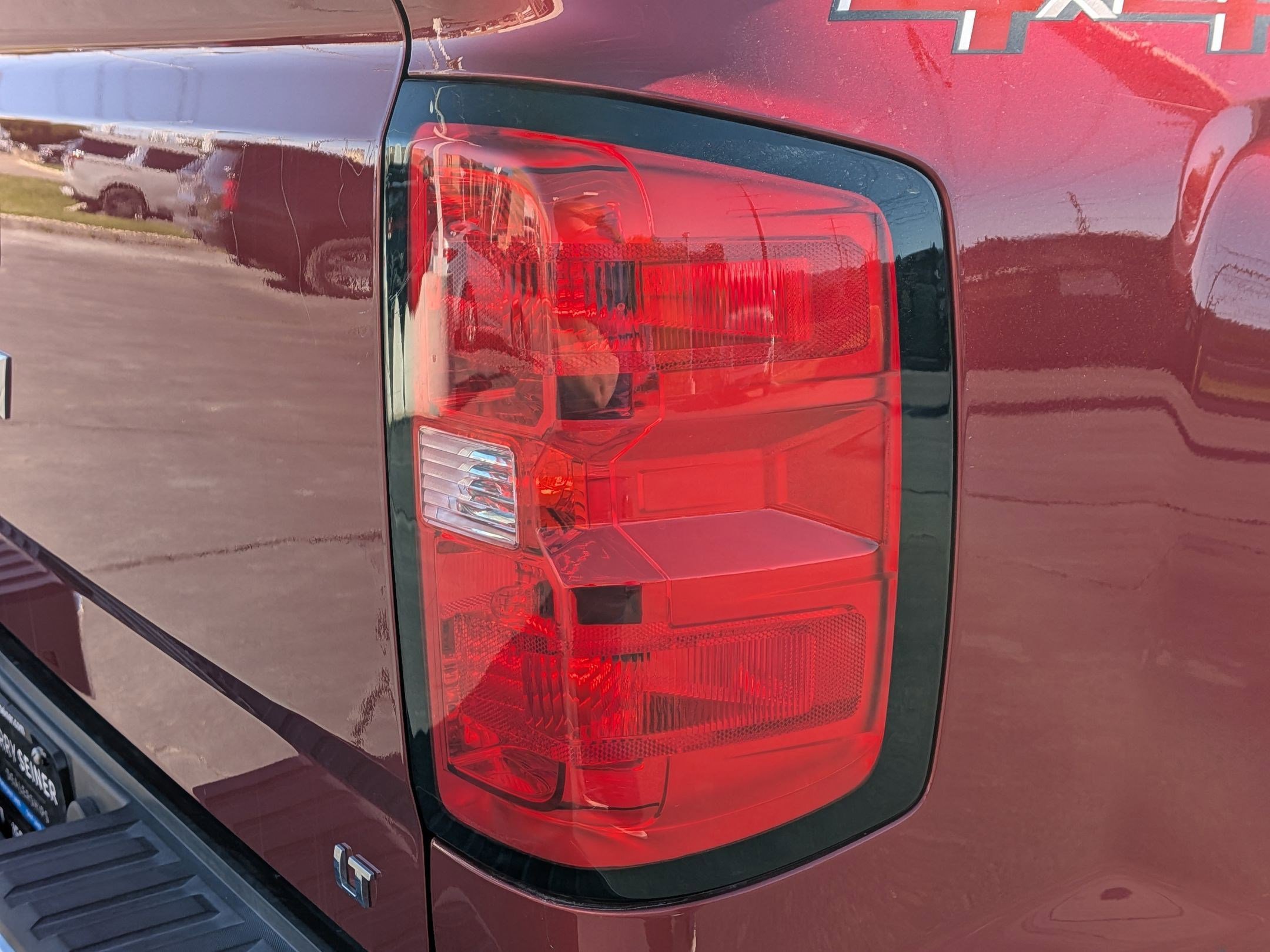 Used 2018 Chevrolet Silverado 1500 LT w/ All Star Edition AWD/4WD image 11