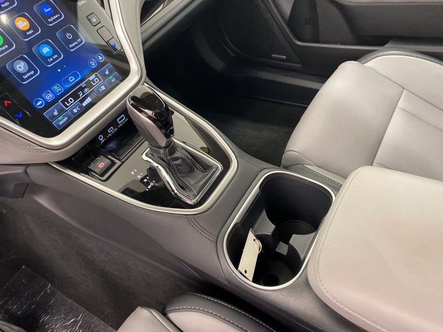 Used 2025 Subaru Outback Limited AWD/4WD image 24