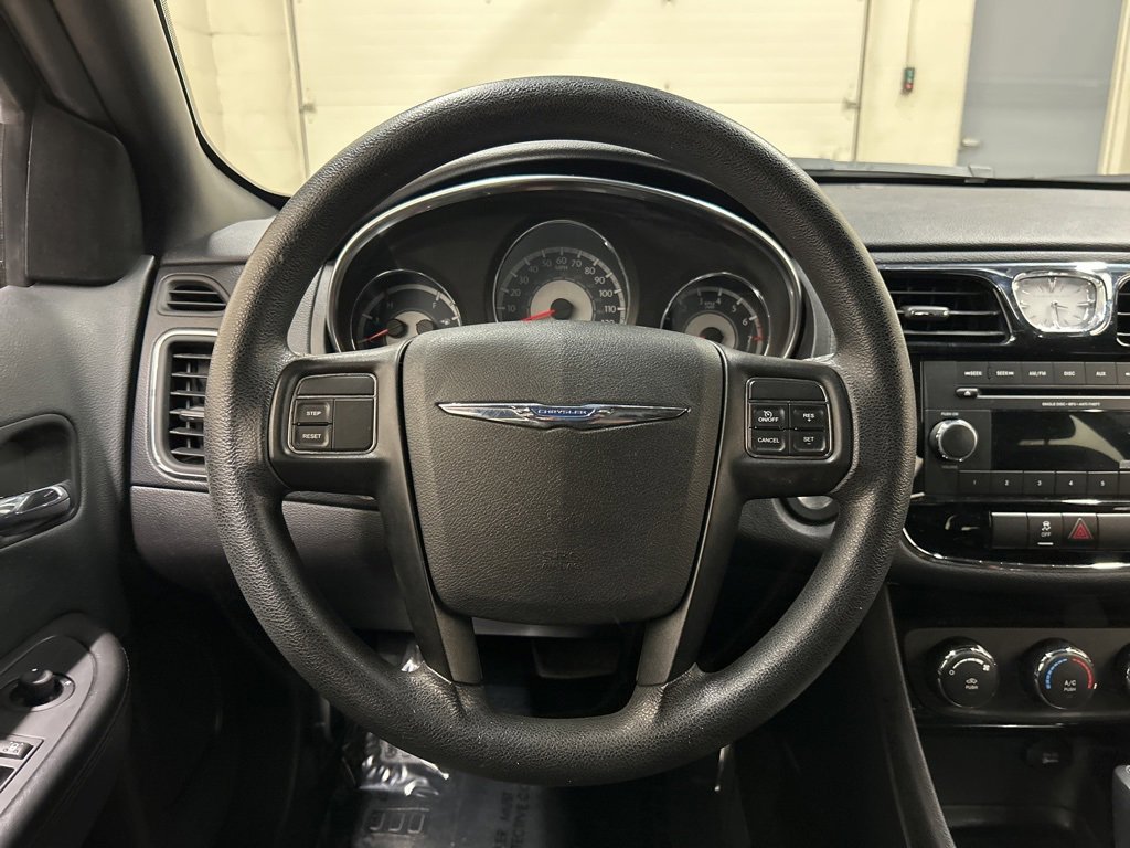 Used 2014 Chrysler 200 LX image 16