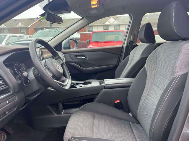 Used 2023 Nissan Rogue SV FWD image 23