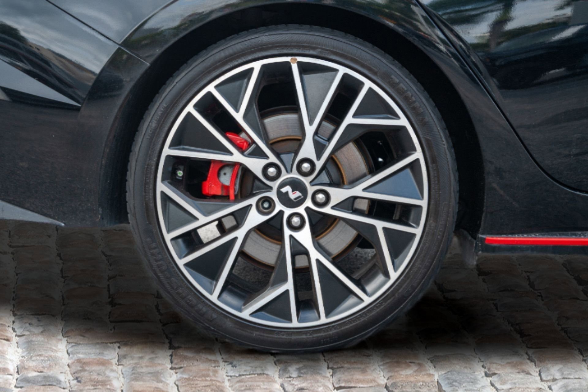 Used 2022 Hyundai Elantra N image 37