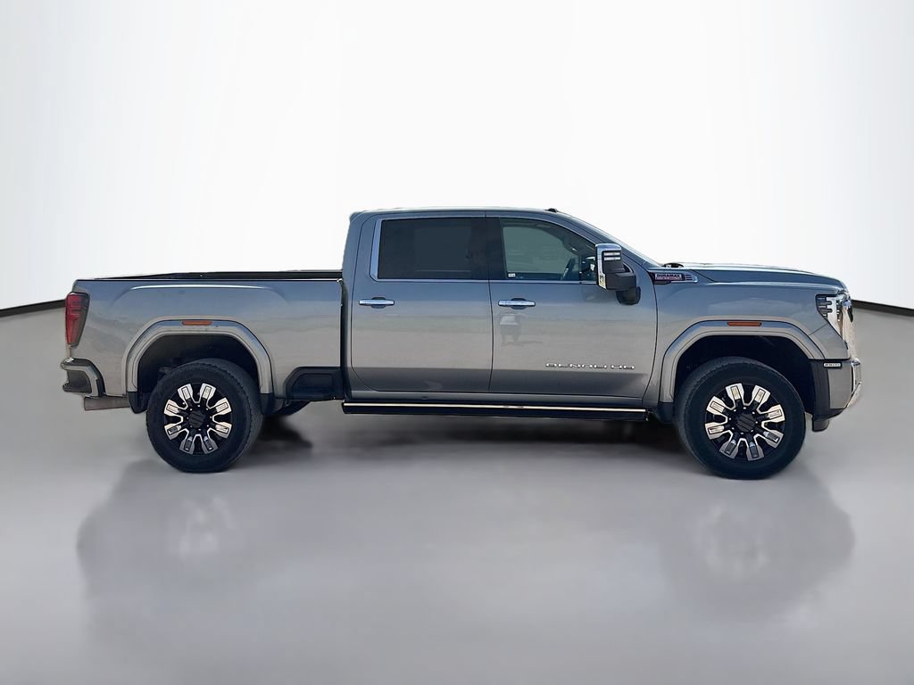 Used 2025 GMC Sierra 2500 Denali w/ Denali Reserve Package AWD/4WD image 5