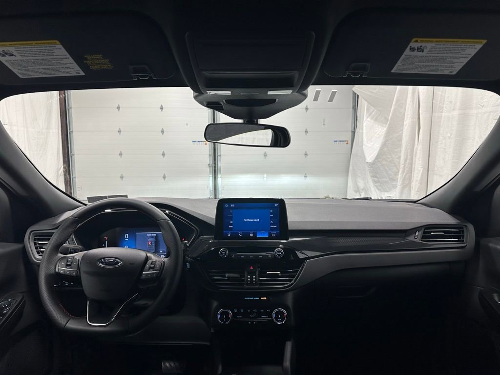Used 2025 Ford Escape ST-Line AWD/4WD image 38