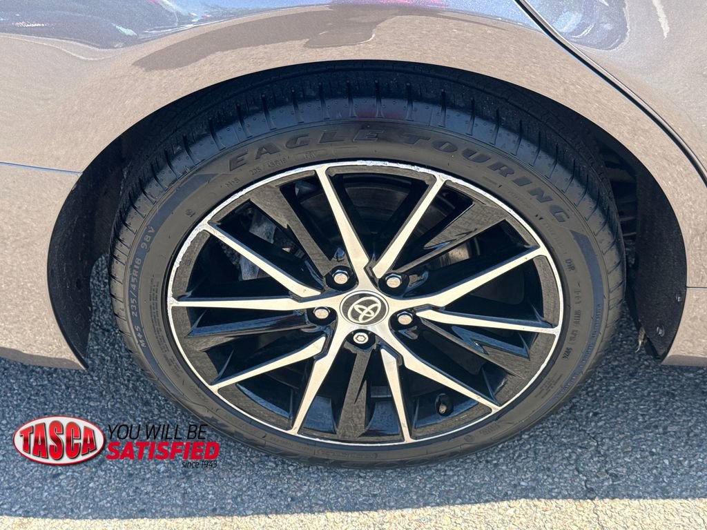 Used 2024 Toyota Camry SE w/ Cold Weather Package AWD/4WD image 39