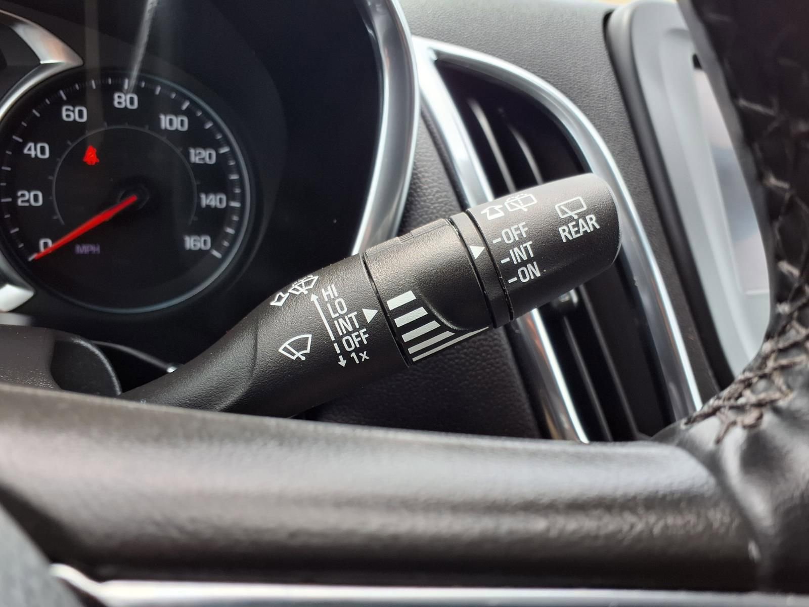 Used 2024 Chevrolet Equinox LT AWD/4WD image 19