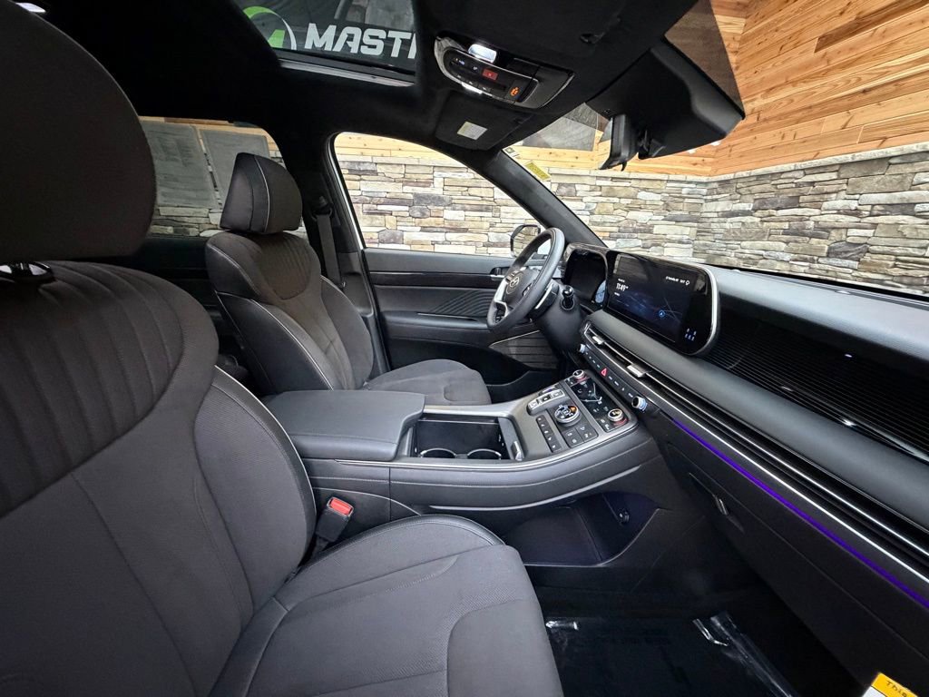 Certified 2025 Hyundai Palisade Calligraphy image 14