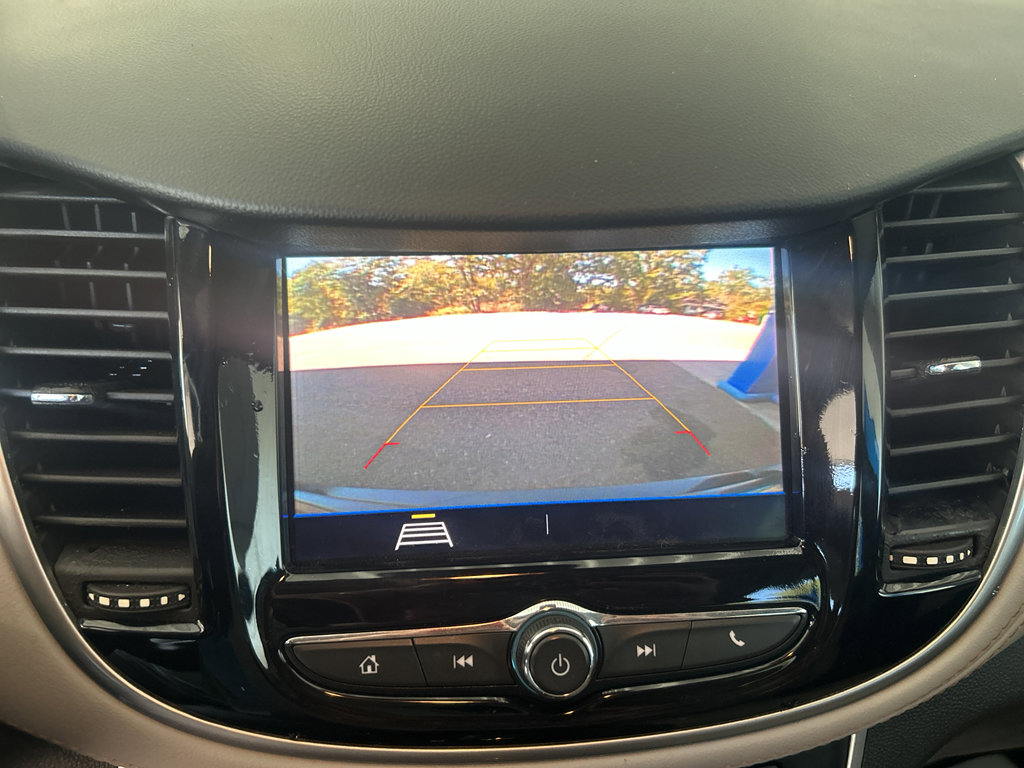 Used 2022 Chevrolet Trax LS w/ Tint and Cruise Package image 19