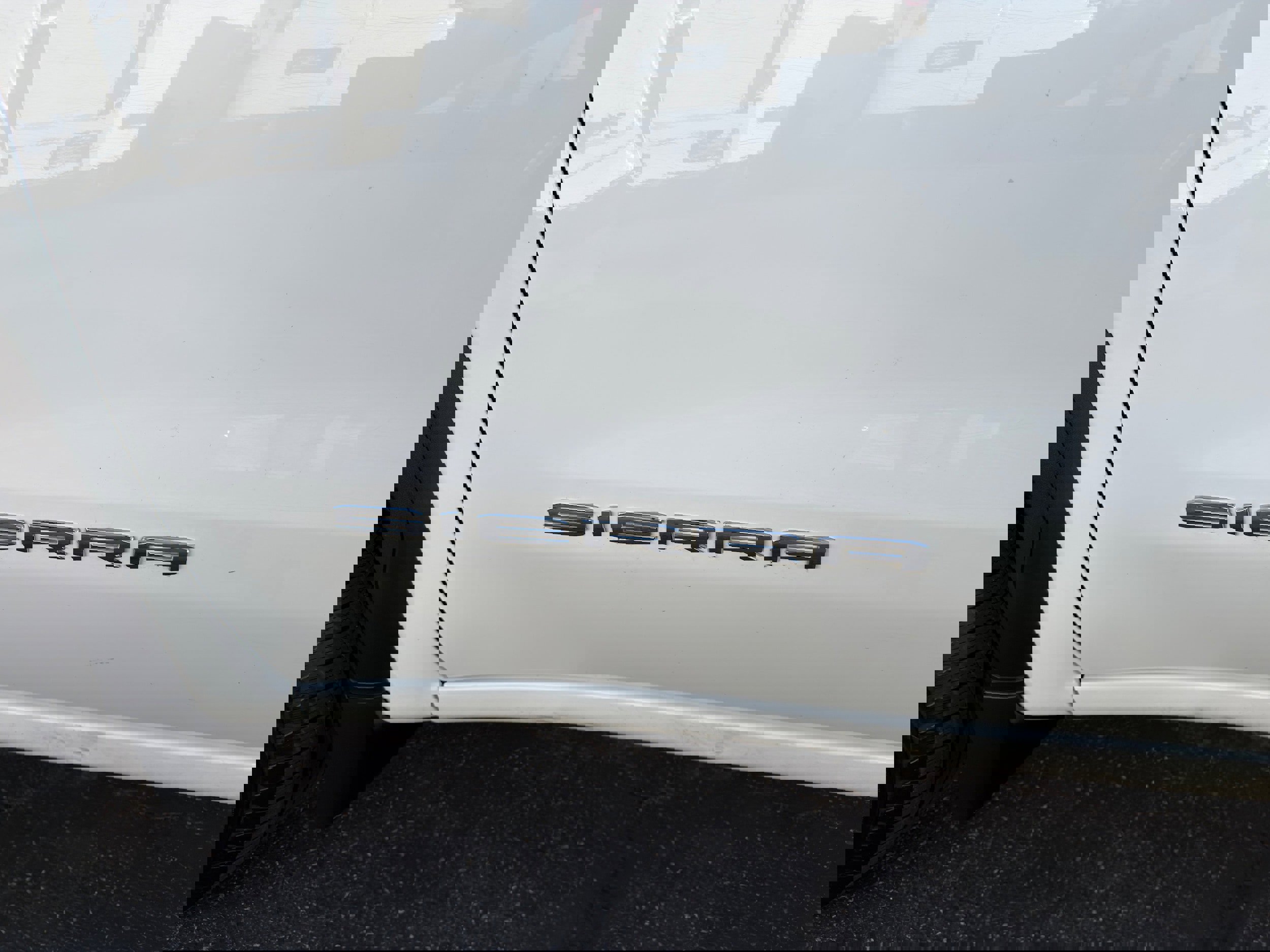 Used 2024 GMC Sierra 1500 SLT image 43