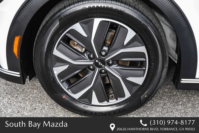 Used 2024 Kia EV6 Light RWD image 11