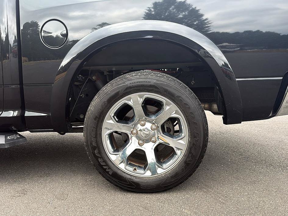 Used 2017 RAM 1500 Laramie w/ Convenience Group AWD/4WD image 24