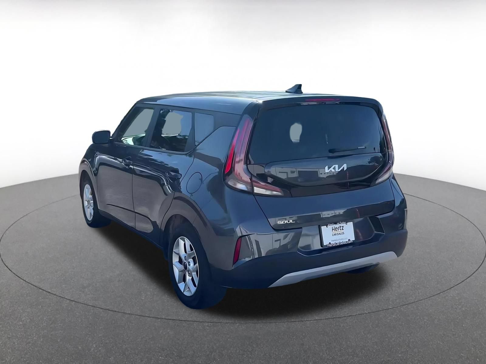 Used 2025 Kia Soul LX w/ LX Technology Package FWD image 9