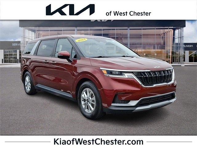 Used 2024 Kia Carnival LX image 1