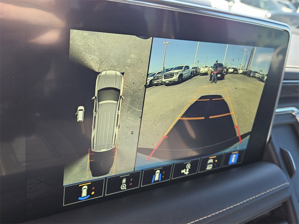 Used 2022 GMC Yukon SLT w/ SLT Premium Package image 21