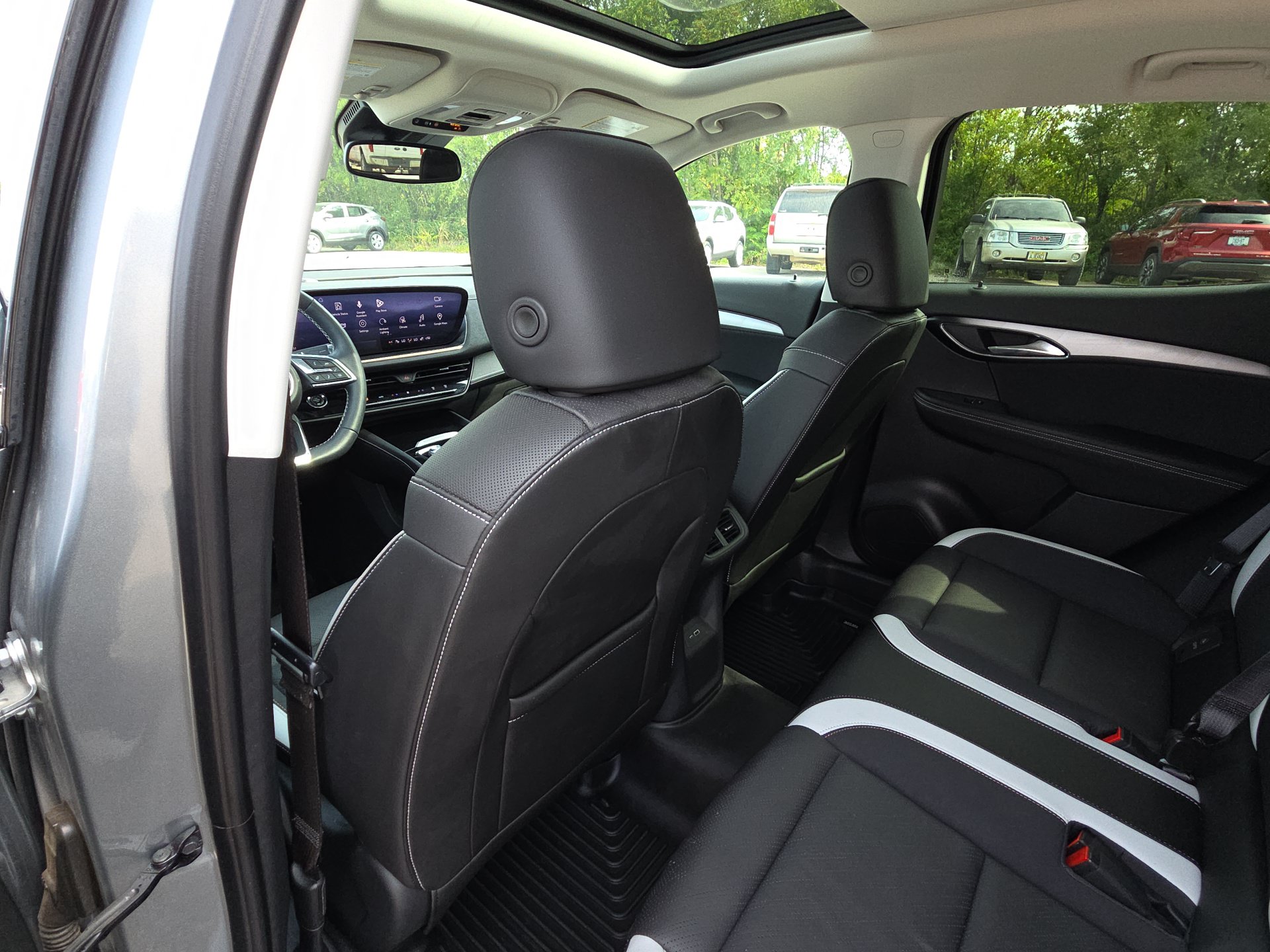 Used 2024 Buick Envision Sport Touring AWD/4WD image 28
