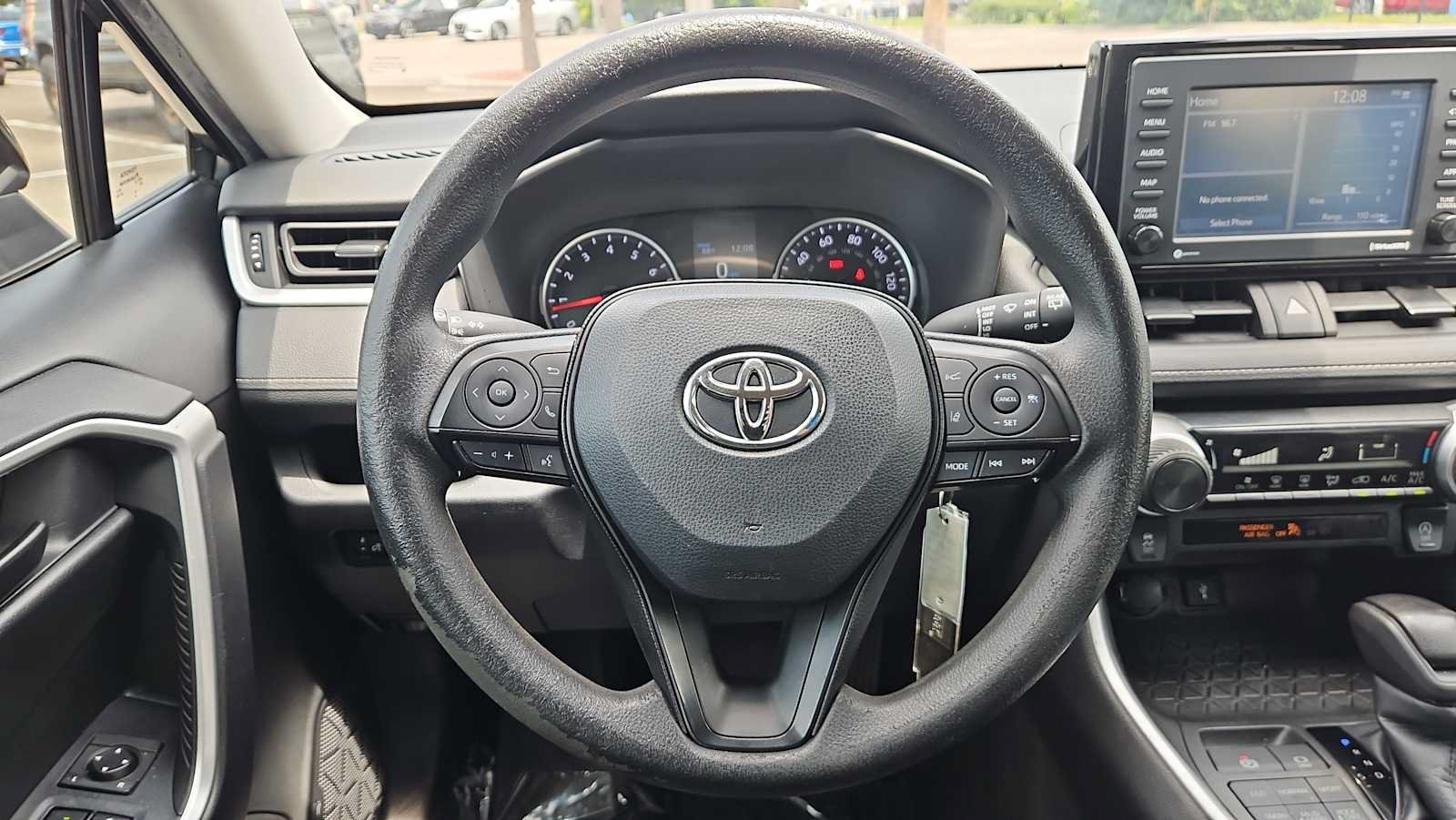 Used 2022 Toyota RAV4 LE AWD/4WD image 11