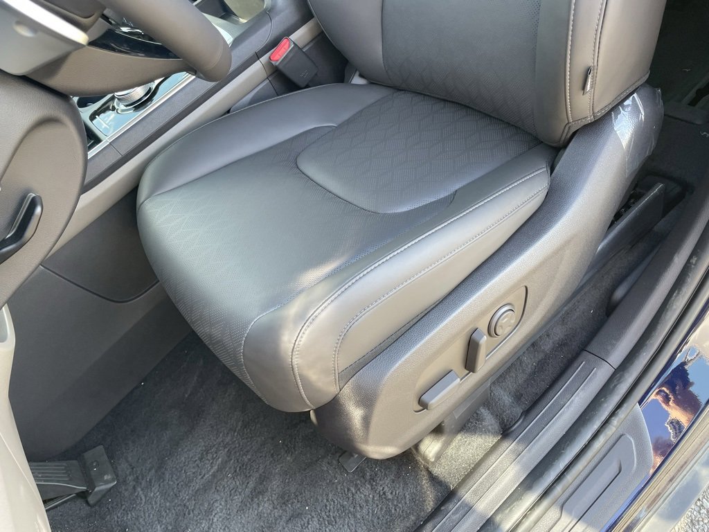 New 2026 Kia Carnival EX image 24