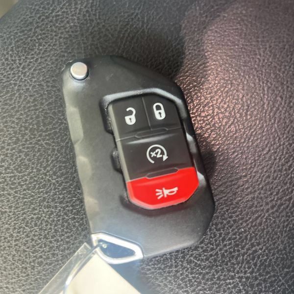 Used 2024 Jeep Wrangler Rubicon w/ Convenience Group AWD/4WD image 26
