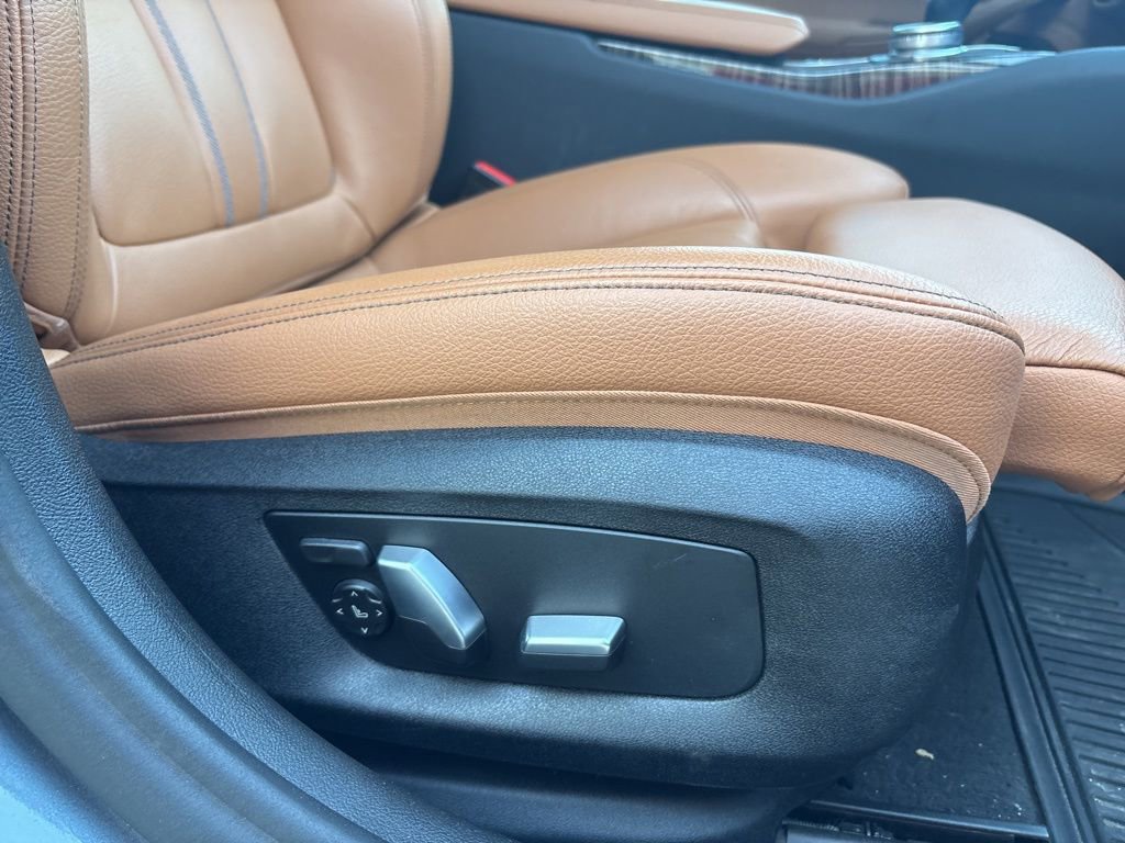 Used 2022 BMW 540i xDrive image 31